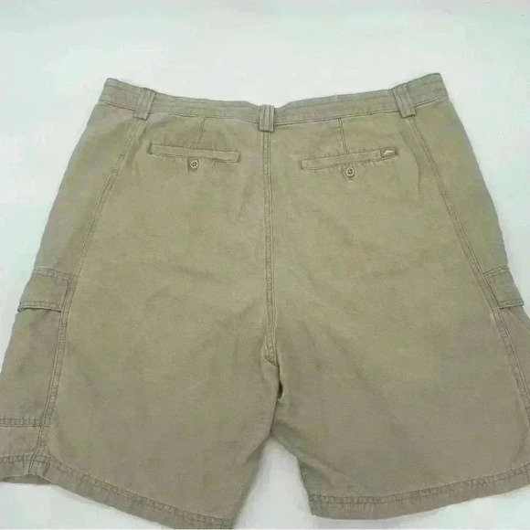 Tommy Bahama Relaxed Fit Cargo Shorts Size 38 x 9” - Picture 6 of 9